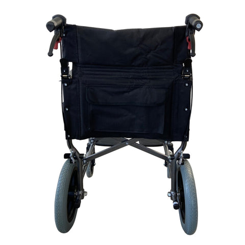 Fauteuil roulant de transit pliable avec petites roues et dossier rabattable