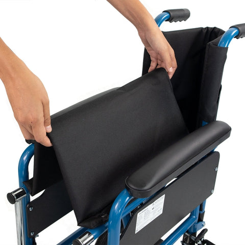 Fauteuil roulant pliant à petites roues coloris bleu